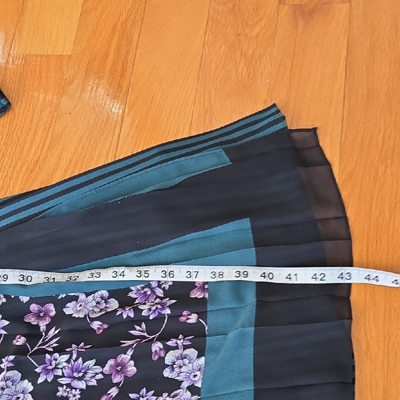 Eva Mendes for New York & Company Teal and Black Striped Dress - Picture 12 of 12